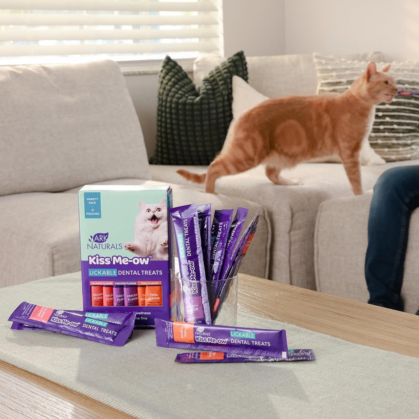 Ark Naturals Kiss Me-Ow – Lickable Cat Treats Variety Pack, 21 Tubes.